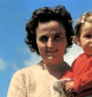 Gianna Beretta Molla holding her daughter (©Catholic Press Photo)